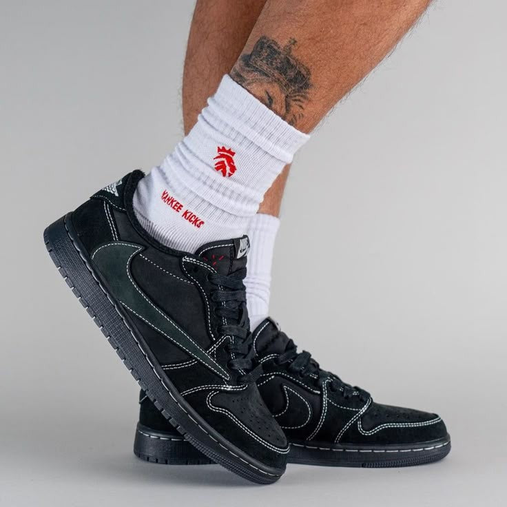 Nike x Travis Scott Air Jordan 1 Low OG